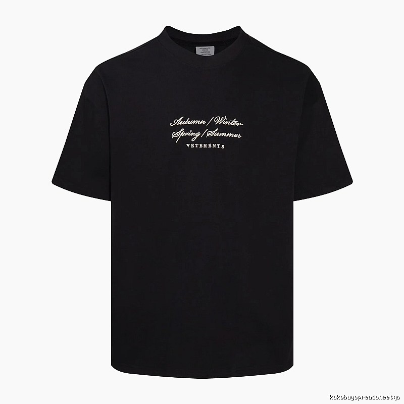 Summer Statement graphic T-shirt Black Colorful Lucky with Bold Graphic