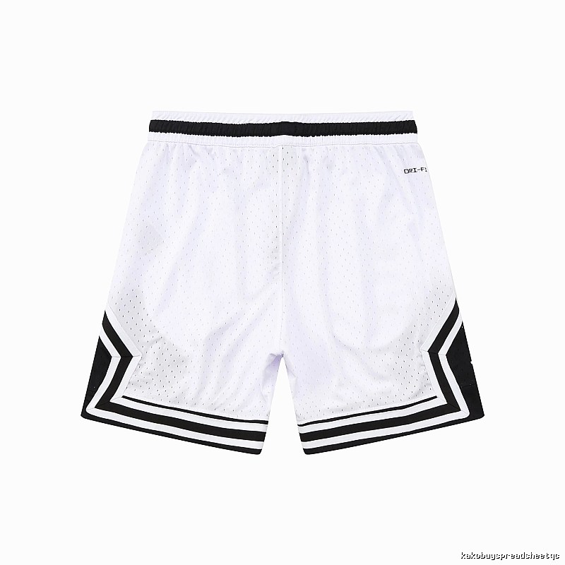AJ sporty black and white shorts