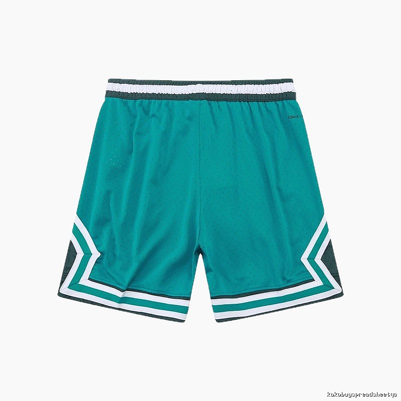 AJ sporty green shorts