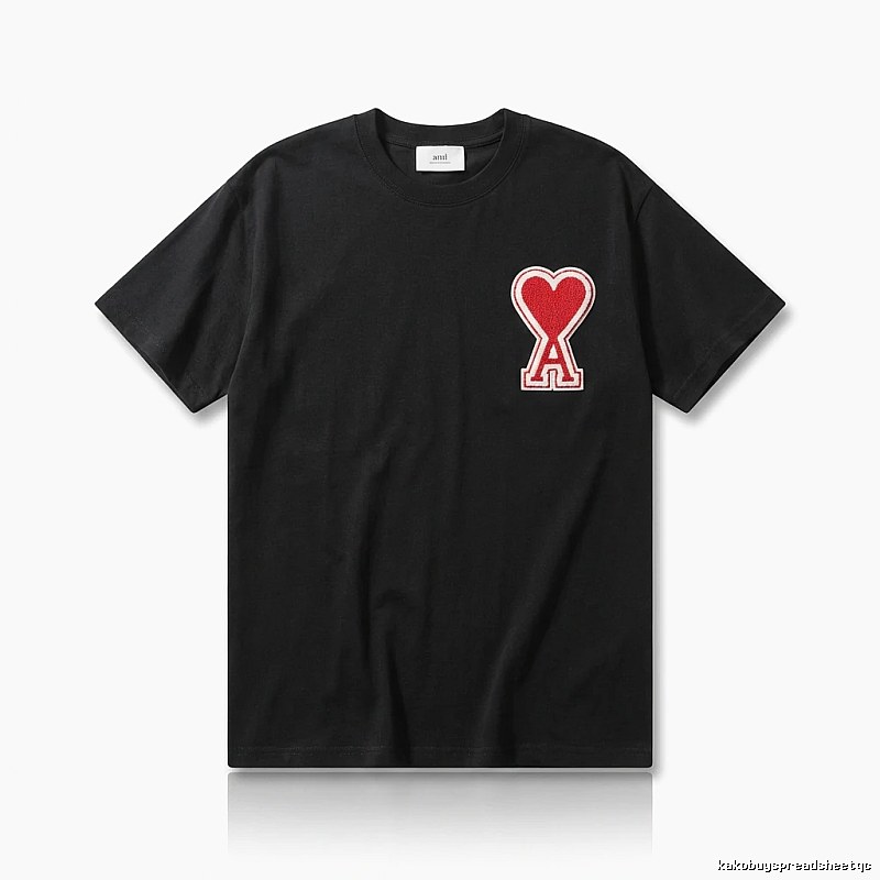 Ami's minimalist style black T-shirt with a heart design