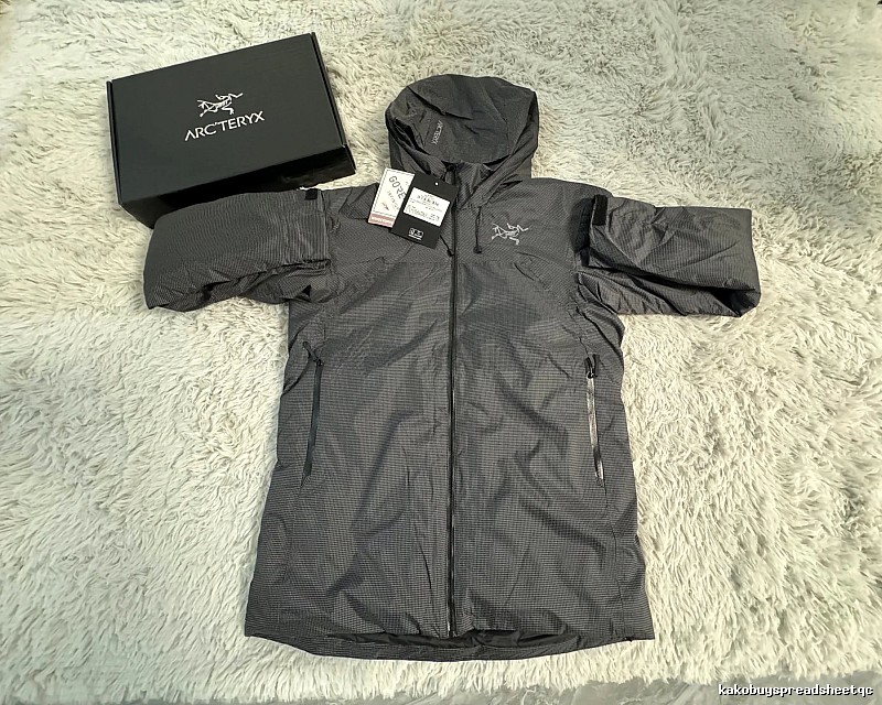 Arc'teryx Packable Hooded Shell for weekend - Lifestyle Edit