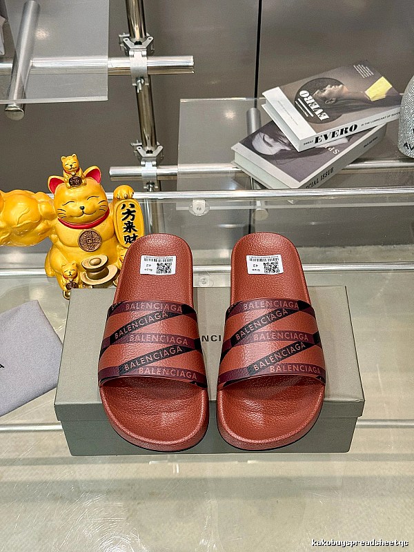 Balenciaga All-over Print Street Style Red-Brown Slide Sandals