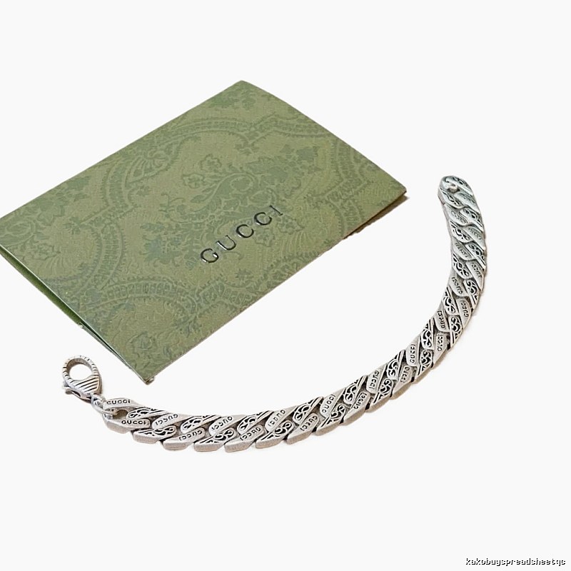 Gucci retro-style silver bracelet