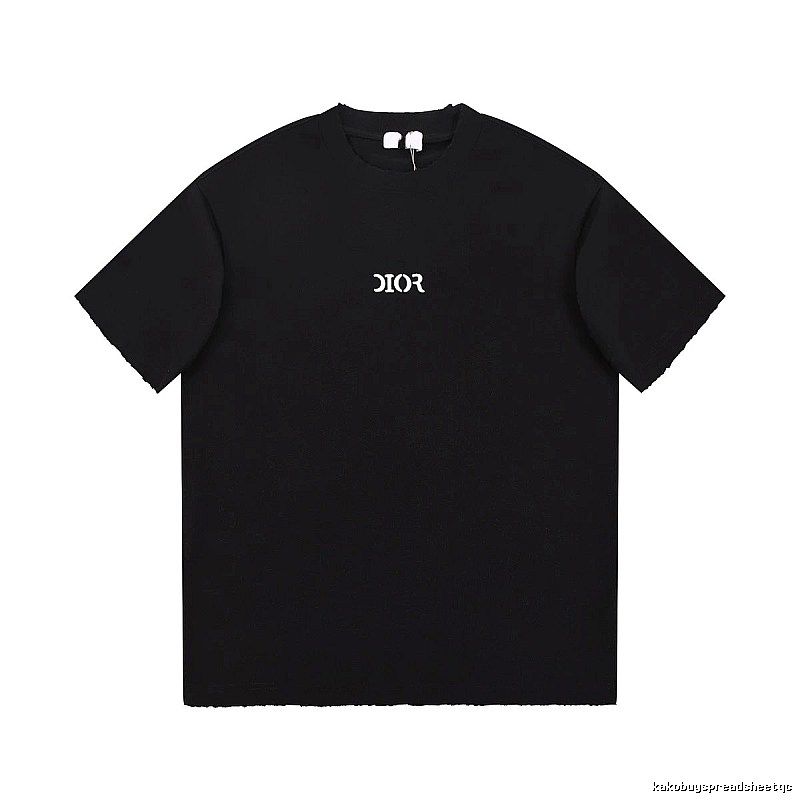 Minimalist Black Short-sleeve T-shirt with Dior Lettering