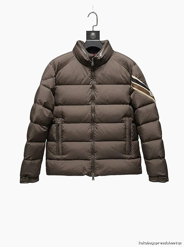 Moncler classic style fashionable coffee-colored down jacket