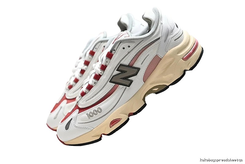 New Balance 1000 retro-style sports shoes