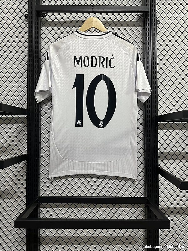 Real Madrid Resort Home soccer jersey White Real Madrid for Travel Looks Select Edition