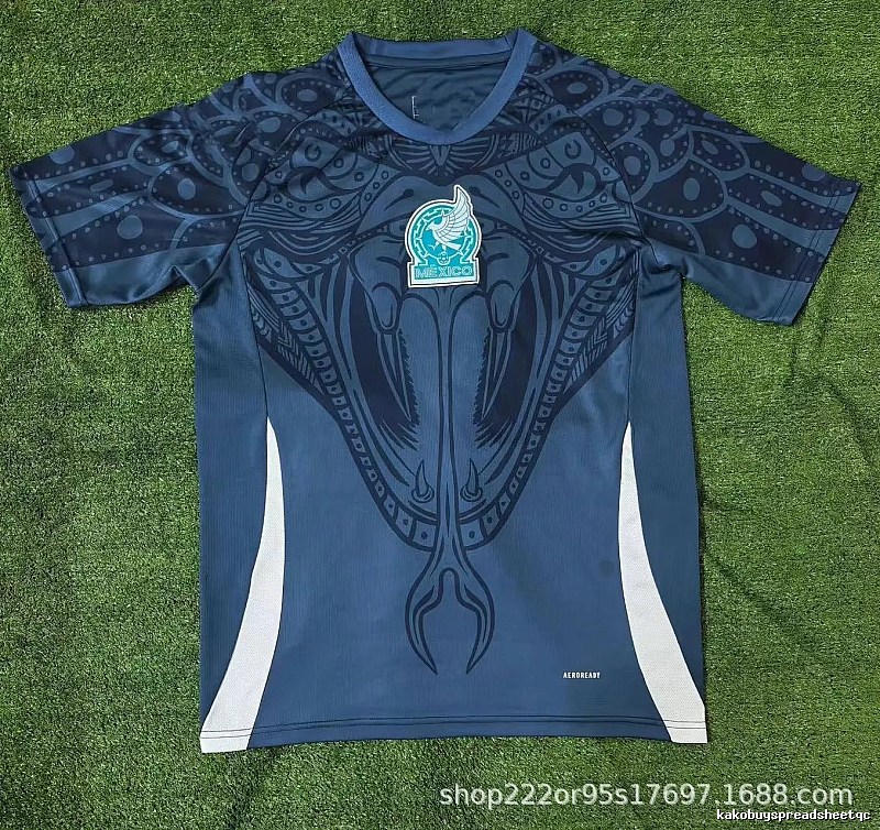 Real Madrid Training-Kit Look Dark Green Dragon Soccer Jersey Color Pop