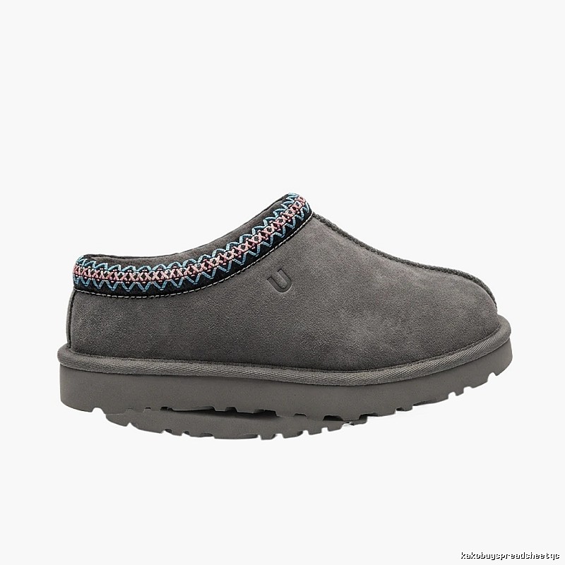 UGG retro embroidered style grey shoes